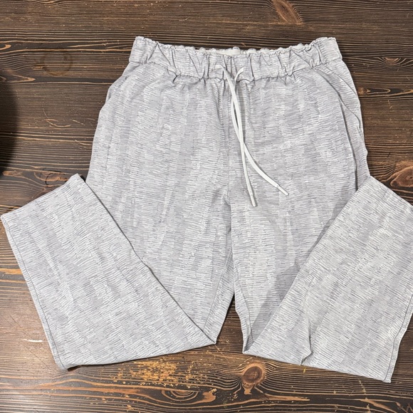 Lululemon Men's Gray Drawstring Pants